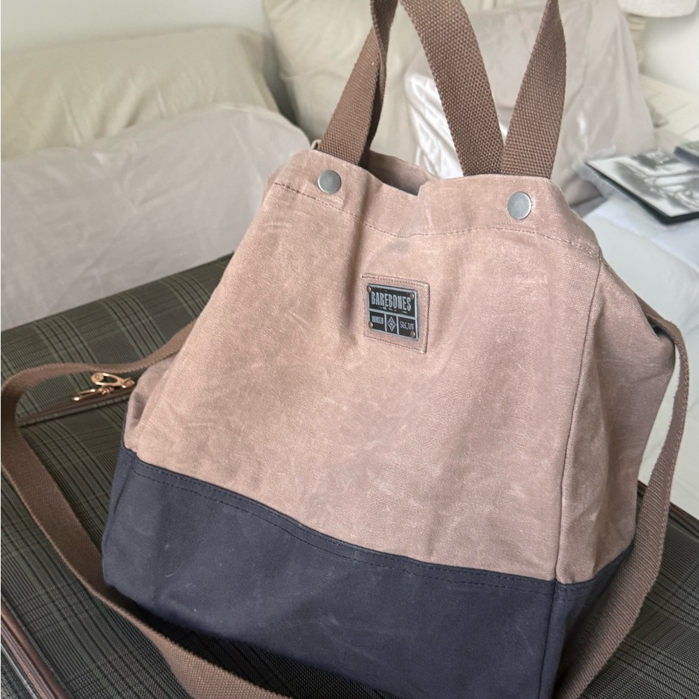 Casual Tan and Black Tote 16L